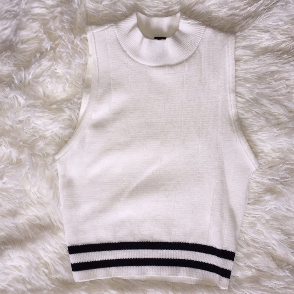 🧡 NWT Turtle neck crop top